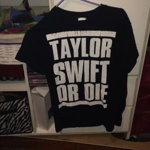 Taylor Swift t - shirt